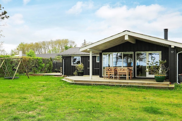 Aan zee: sfeervol vakantiehuis in Hadsund voor 8 personen - thumbnail 6