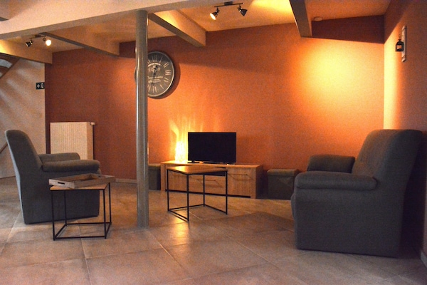 8-persoons vakantiehuis met barrelbar in Couvin Ardennes - thumbnail 2