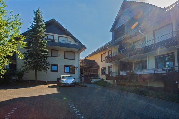 Appartement aan de golfbaan in Winterberg, 100m van de skilift - thumbnail 1