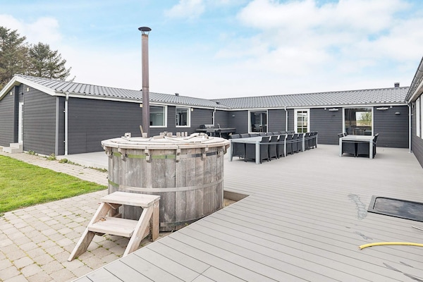 Op 500 m van zee: Ruim vakantiehuis voor 24 personen in Øster Assels - thumbnail 2