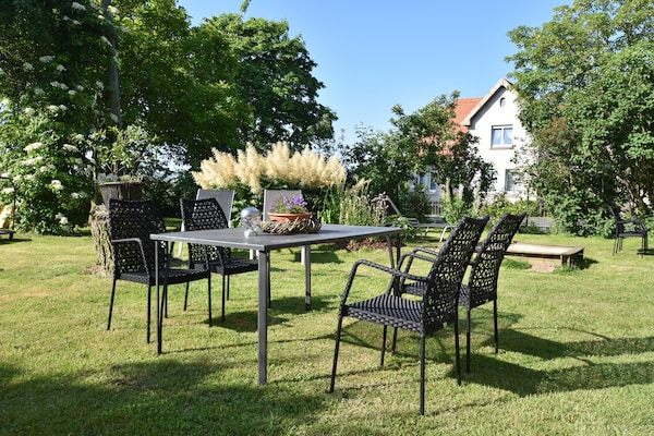 Landelijk appartement bij de Oostzee met gedeelde tuin en terras - thumbnail 5
