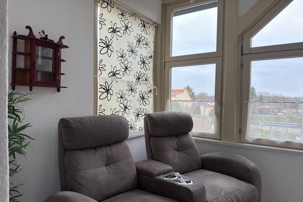 Op 1,0 km van het centrum: ruim appartement in Ballenstedt - thumbnail 6