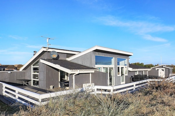 Licht vakantiehuis 300m van zee met whirlpool bij Ringkøbing - thumbnail 1