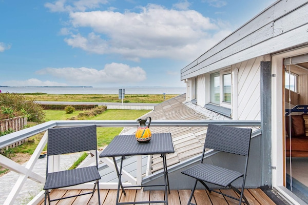 Panoramisch vakantiehuis met sauna en whirlpool aan de baai van Ebeltoft Vig - thumbnail 3