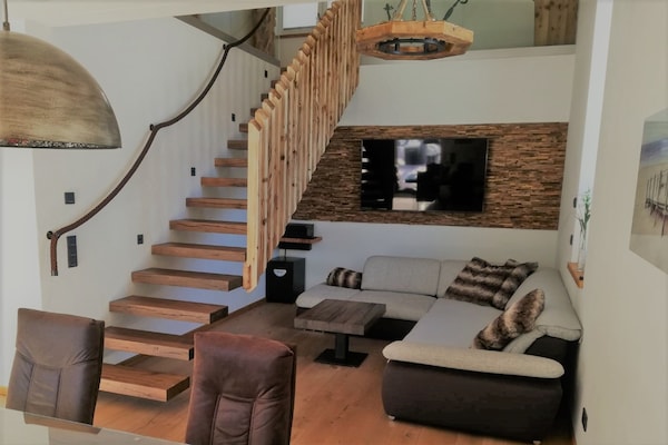 Op 300 m van de piste: Luxe chalet met privézwembad in Neukirchen - thumbnail 5