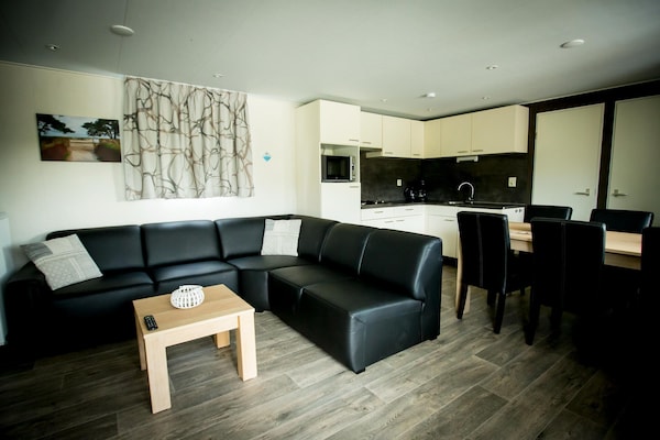 Vrijstaand chalet op Recreatiepark Duinhoeve | 6 pers. | Nationaal Park - thumbnail 2
