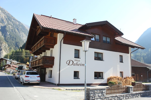 haus-daheim sleeps 6