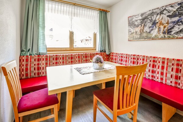 Aan de piste: Ruim appartement Haus Peppas in Längenfeld - thumbnail 4