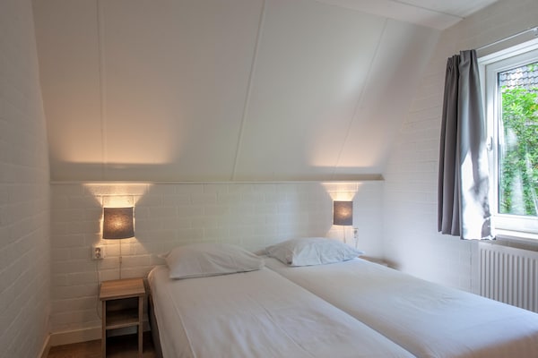 Vrijstaande villa voor 12 personen op Vakantiepark De Katjeskelder - thumbnail 5