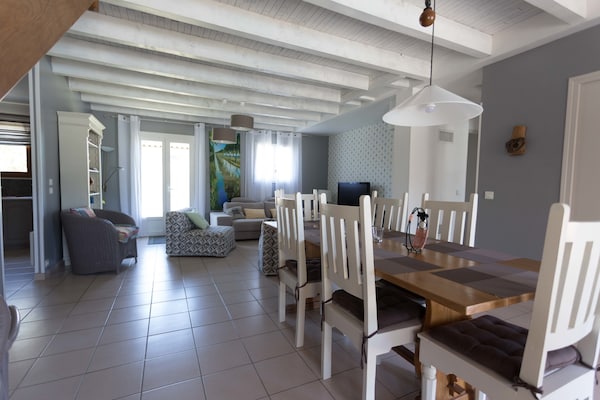 Villa Canissa: Stijlvolle villa met privézwembad aan de rand van Beaufort - thumbnail 4