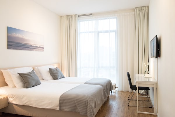Luxe appartement in de haven van Scheveningen, 900m van het strand - thumbnail 3