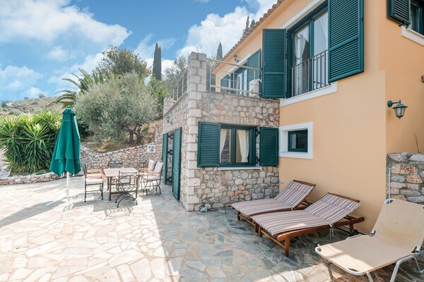 Villa Salvador Dali: 30 meter van strand Kissakas, Peloponnesos - thumbnail 5