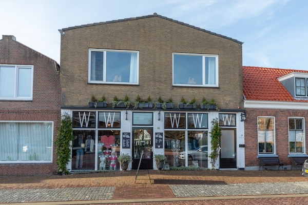 Romantisch appartement aan dorpsplein Koudekerke, 3 km van strand - thumbnail 1