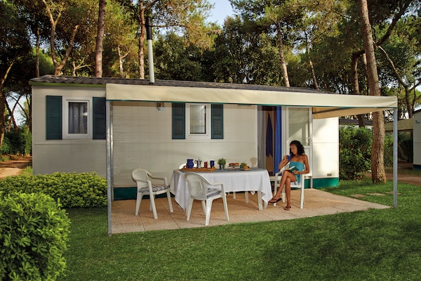Modern chalet met airconditioning in Baia Domizia · 2 pers. - thumbnail 3