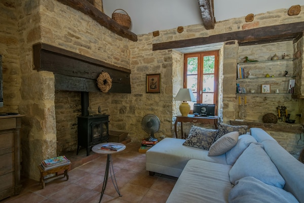 Landhuis met privézwembad en panoramisch uitzicht in Lavercantière - thumbnail 4