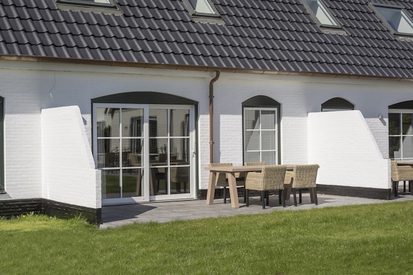 Sfeervol boerderijappartement aan bosrand en golfbaan op Texel - thumbnail 2