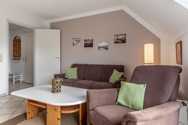 Knus appartement op Poel met balkon, vlakbij haven en strand - thumbnail 2