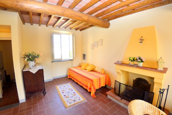 Romantisch vakantiehuis Alda in Pescaglia met grote privétuin en wifi - thumbnail 5