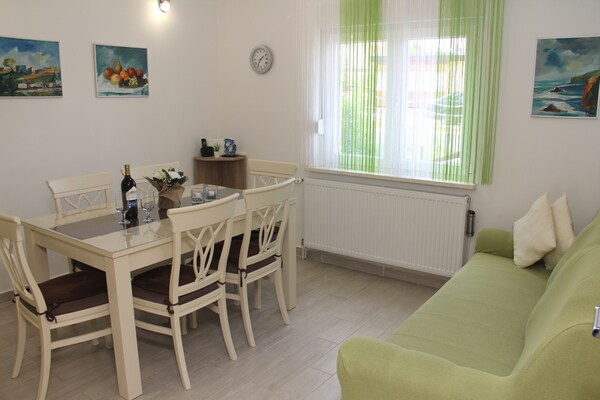 5-persoons appartement aan zee in Grebaštica - thumbnail 6