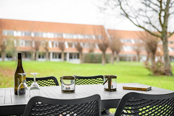 Modern appartement aan het Grevelingenmeer in Bruinisse - thumbnail 2