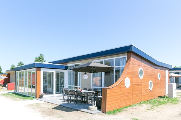Strandpark Vlugtenburg 9: Nautisch vakantiehuis voor 14 personen in 's-Gravenzande - thumbnail 1