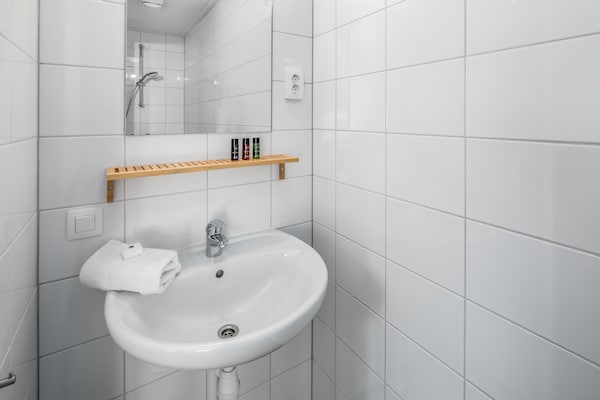 Moderne bungalow voor 4 personen in het bos van Schaijk - thumbnail 5