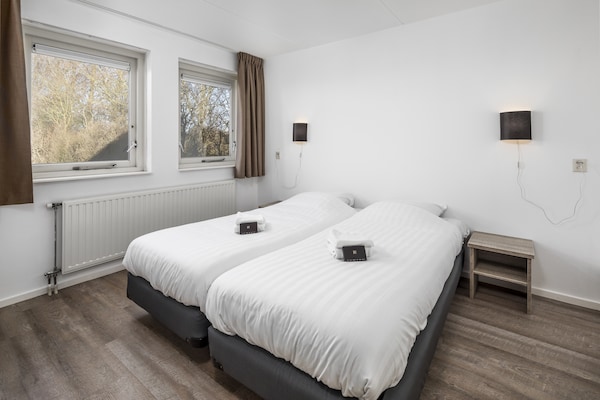 Gerieflijk vakantiehuis voor 7 personen op park bij Renesse strand - thumbnail 3