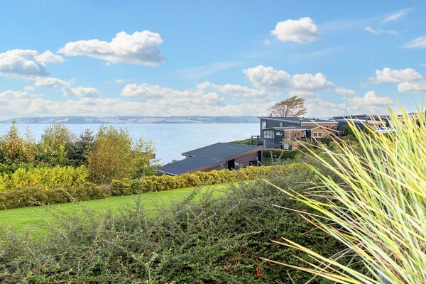 Aan zee: Modern vakantiehuis met fjordzicht in Løgstrup - thumbnail 6