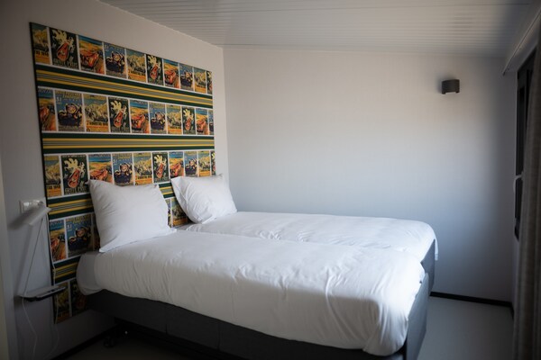 Modern vrijstaand vakantiehuis op 55m² in Zandvoort, honden welkom - thumbnail 2