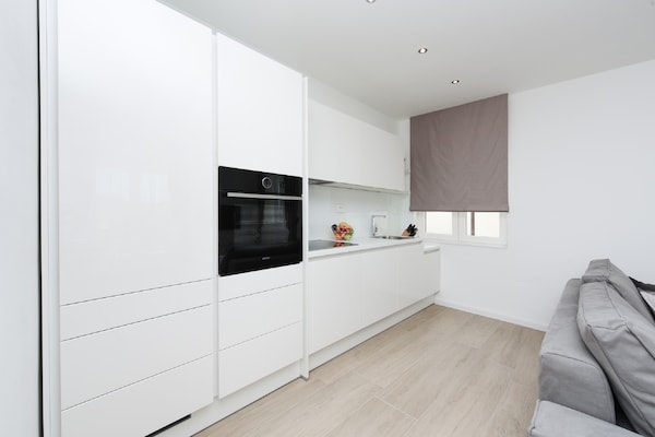 8-persoons villa aan zee in het centrum van Nin - thumbnail 6