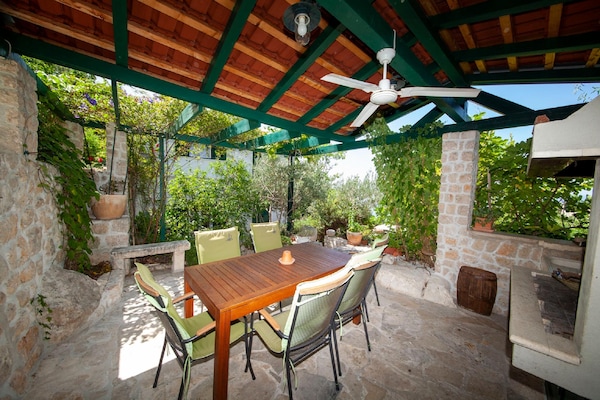 Stijlvol vrijstaand huis met jacuzzi, dakterras en zeezicht in Makarska - thumbnail 5