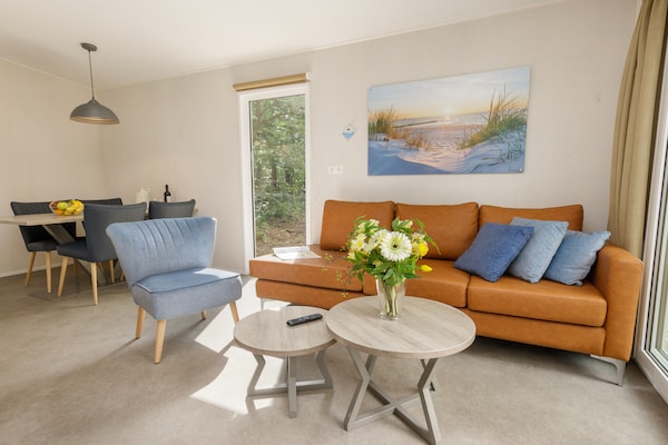 Modern Comfort Chalet op Vakantiepark Kijkduin, 150m van zee - thumbnail 2