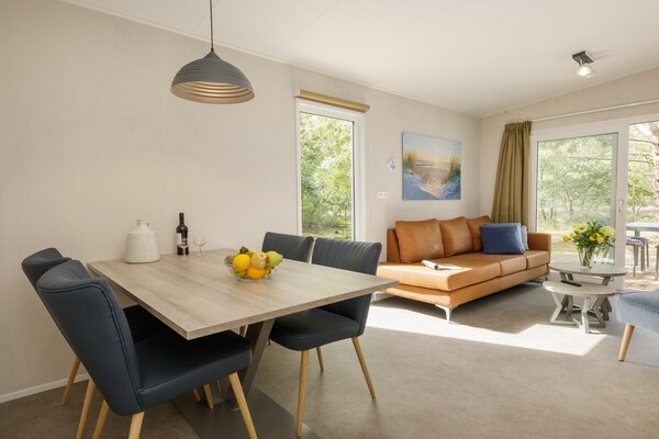 Modern Comfort Chalet op Vakantiepark Kijkduin, 150m van zee - thumbnail 3