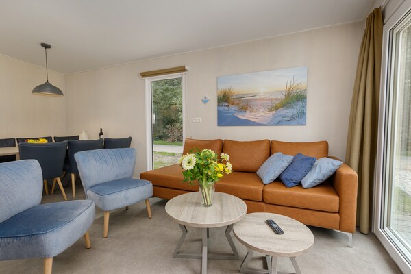 Modern chalet op Vakantiepark Kijkduin: strand, duinen en hondvriendelijk genieten - thumbnail 6