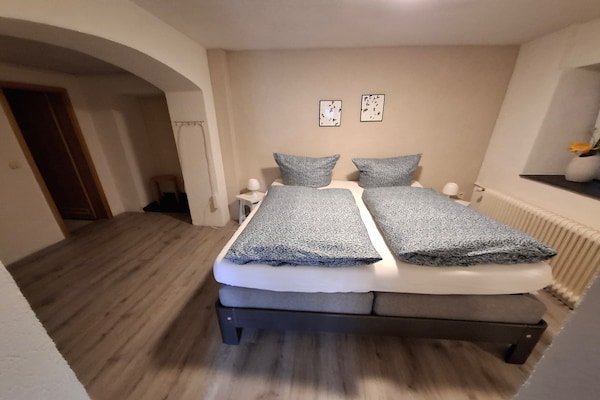 Knus appartement aan de bosrand met tuin en uitzicht in Schwalefeld - thumbnail 3