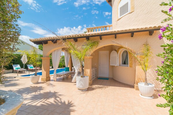 Casa Bel: moderne villa met privézwembad nabij strand Son Serra de Marina - thumbnail 6