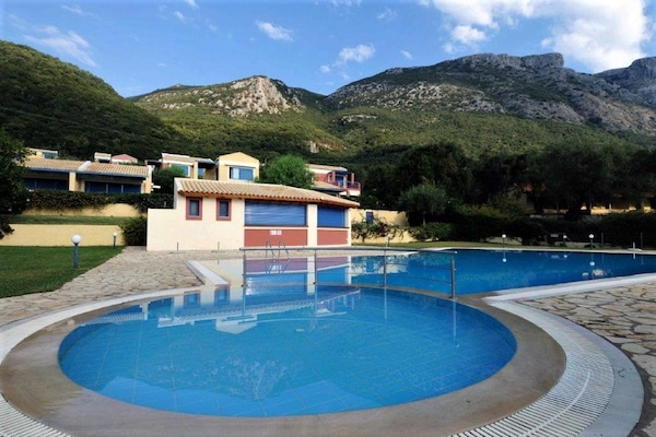 Bohemia Beach House: Direct aan zee op Corfu met gedeeld zwembad - thumbnail 2