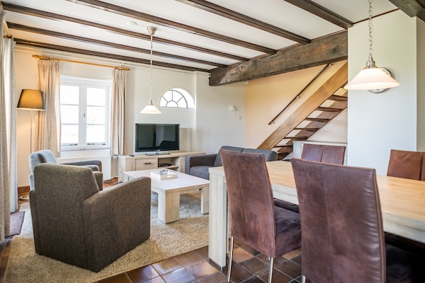 Charmant hoekappartement in historische boerderij, Texel - thumbnail 2