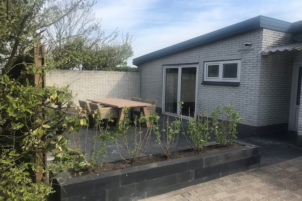 Knus appartement op paardenboerderij bij De Cocksdorp, Texel - thumbnail 1