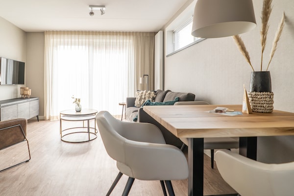 Gezellige bungalow in bosrijke omgeving, 50m van centrum De Cocksdorp - thumbnail 3
