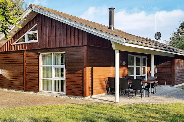 Vrijstaand huis met sauna op Læsø, 4,5 km van zee - thumbnail 1
