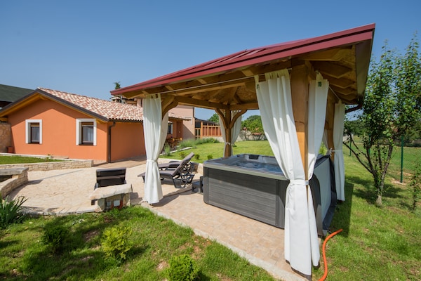 Vrijstaand huis met bubbelbad op 1,3 km van strand in Barbariga - thumbnail 2