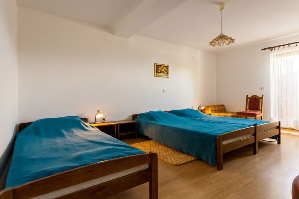 Knus appartement voor 2 in Malinska, vlakbij strand en centrum - thumbnail 6