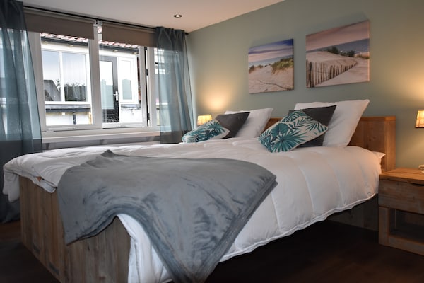 Modern vakantiehuis HuizeDuin op 300m van strand Egmond aan Zee - thumbnail 1