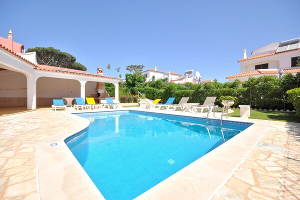 Vrijstaande villa aan de golfbaan met privézwembad in Vilamoura - thumbnail 2