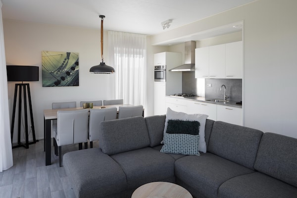 Moderne lodge voor 6 personen op Beach Resort Nieuwvliet-Bad - thumbnail 2