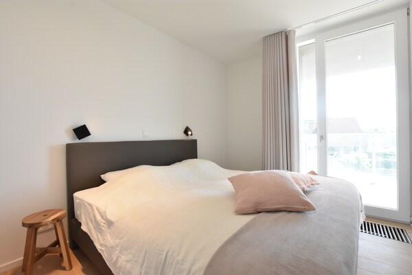 Licht en ruim appartement met terras op 100 meter van het strand in De Panne - thumbnail 4