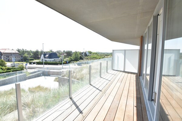 Licht en ruim appartement met terras op 100 meter van het strand in De Panne - thumbnail 5