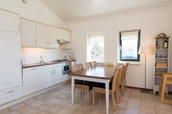 Vrijstaande bungalow op Ameland, huisdieren welkom bij Boomhiemke 13 - thumbnail 3