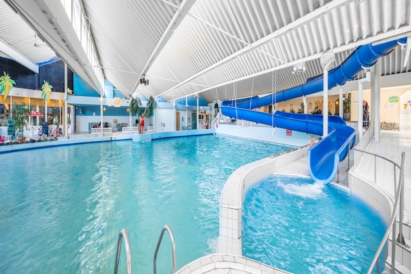 Luxe halfvrijstaande bungalow in Roompot Beach Resort, 6 pers., huisdiervriendelijk - thumbnail 1